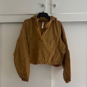 Lululemon Tan Hooded Cropped Windbreaker Jacket